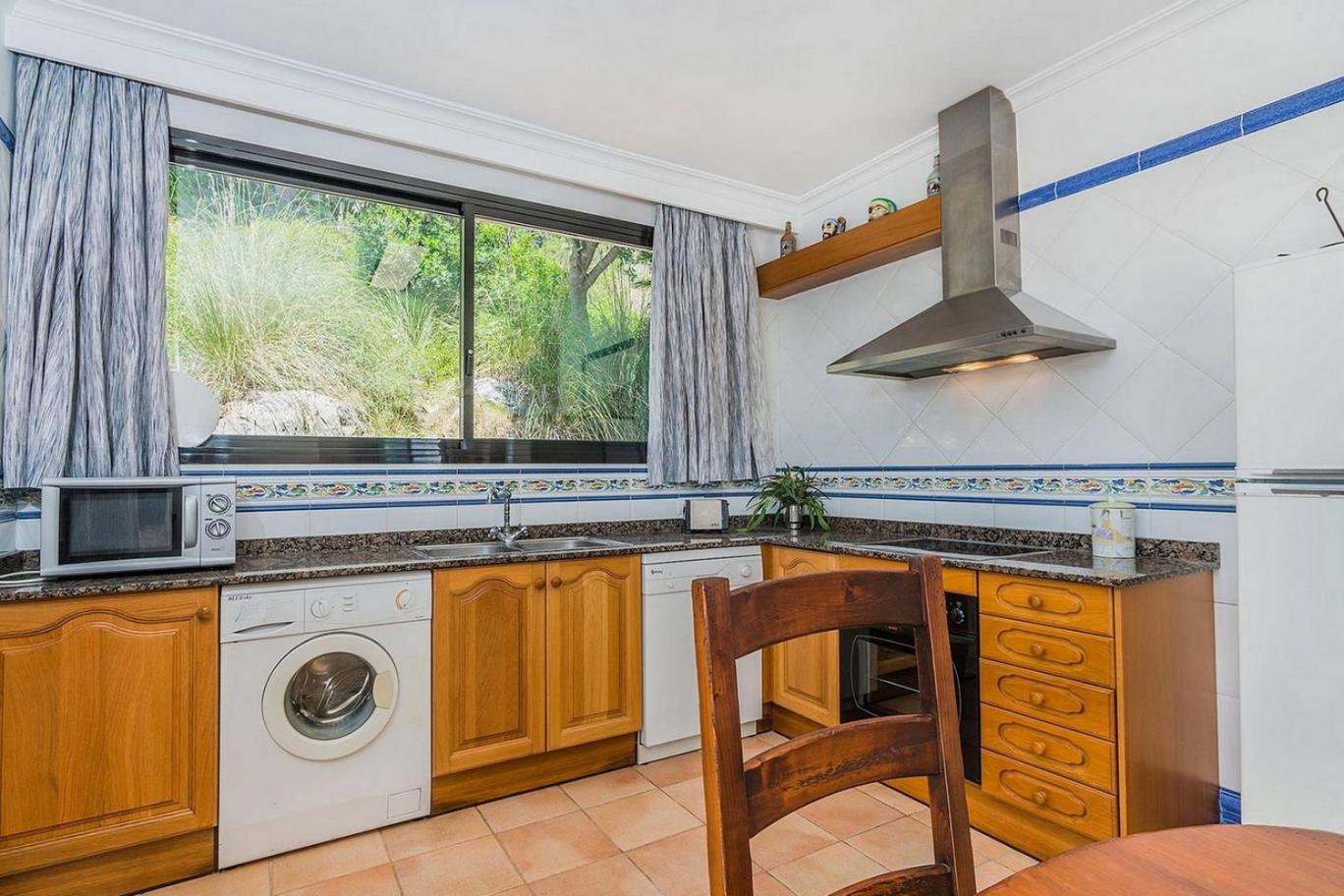 Villa With Private Mountain Ideal Runners Trailers Near Beach Approx 5 Min Walking Beach,Property Belong Puerto Pollensa Villas And Apartments Buitenkant foto
